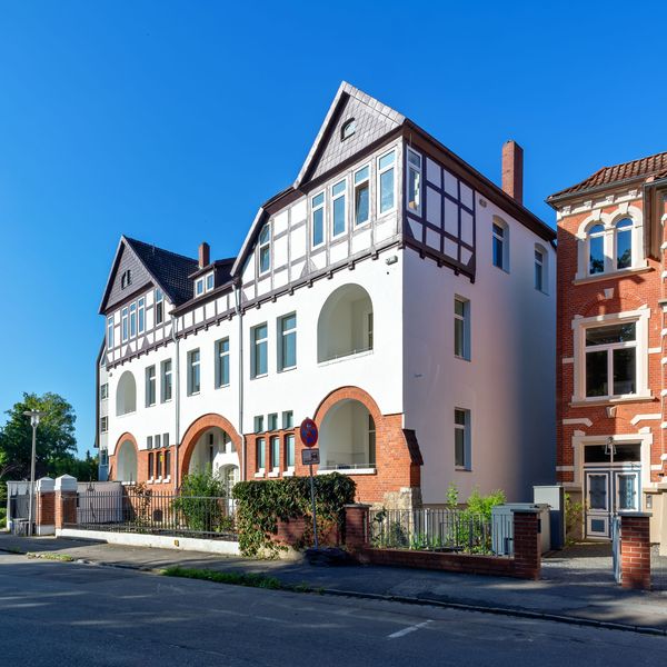 Aktion -sanierte 4 Zimmer Erdgeschoss-Wohnung - Jugendstil trifft Moderne – direkt am Ehrlicher-Park